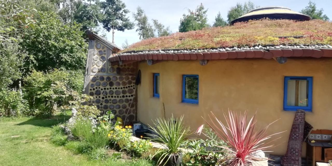 Sapphire Forest Garden Shepherd'S Hut Church Stretton Dış mekan fotoğraf